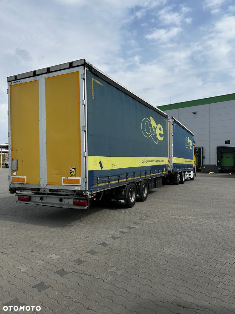 Mercedes-Benz Actros - 8