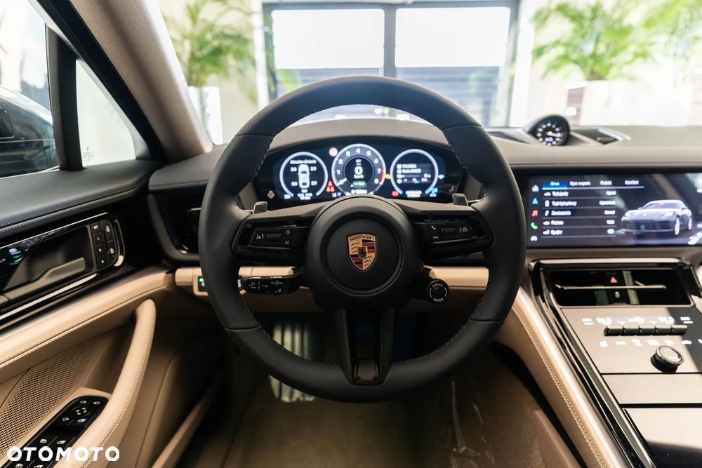 Porsche Panamera 4S E-Hybrid PHEV - 32