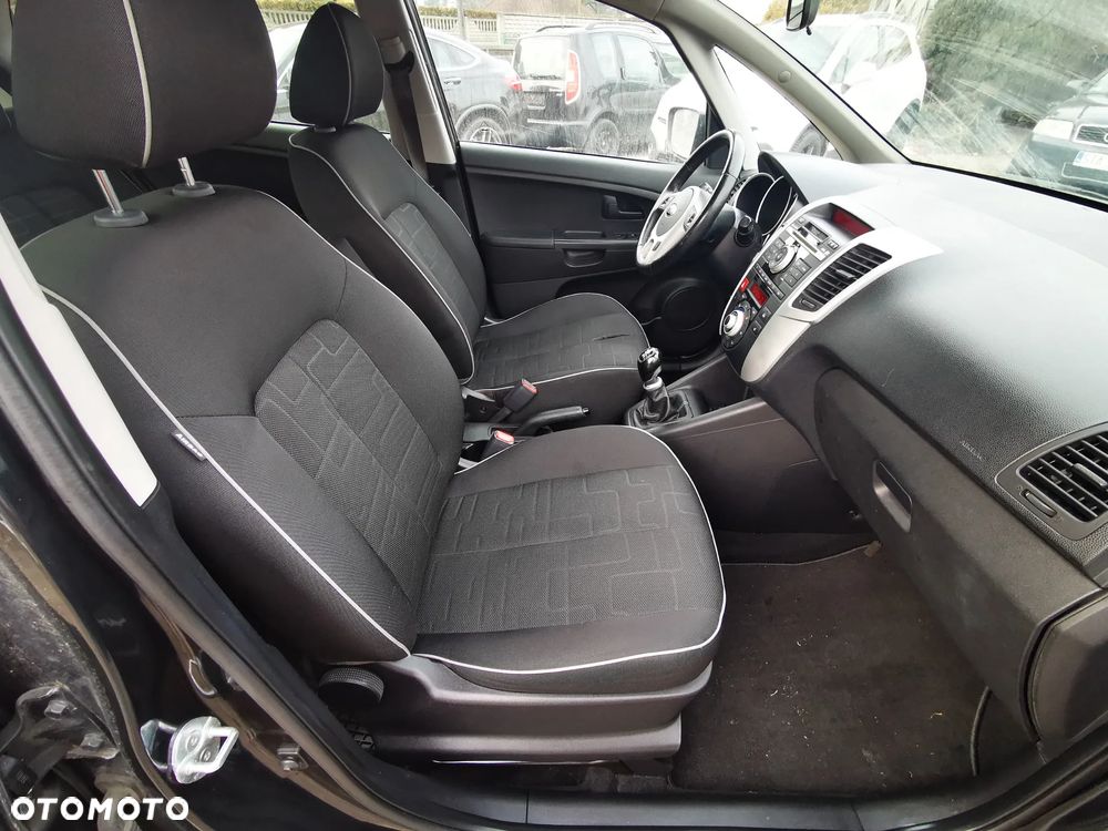 Kia Venga 1.6 CRDi 128 Business Line - 13