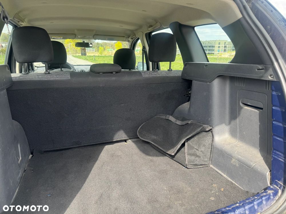 Dacia Duster 1.6 - 18