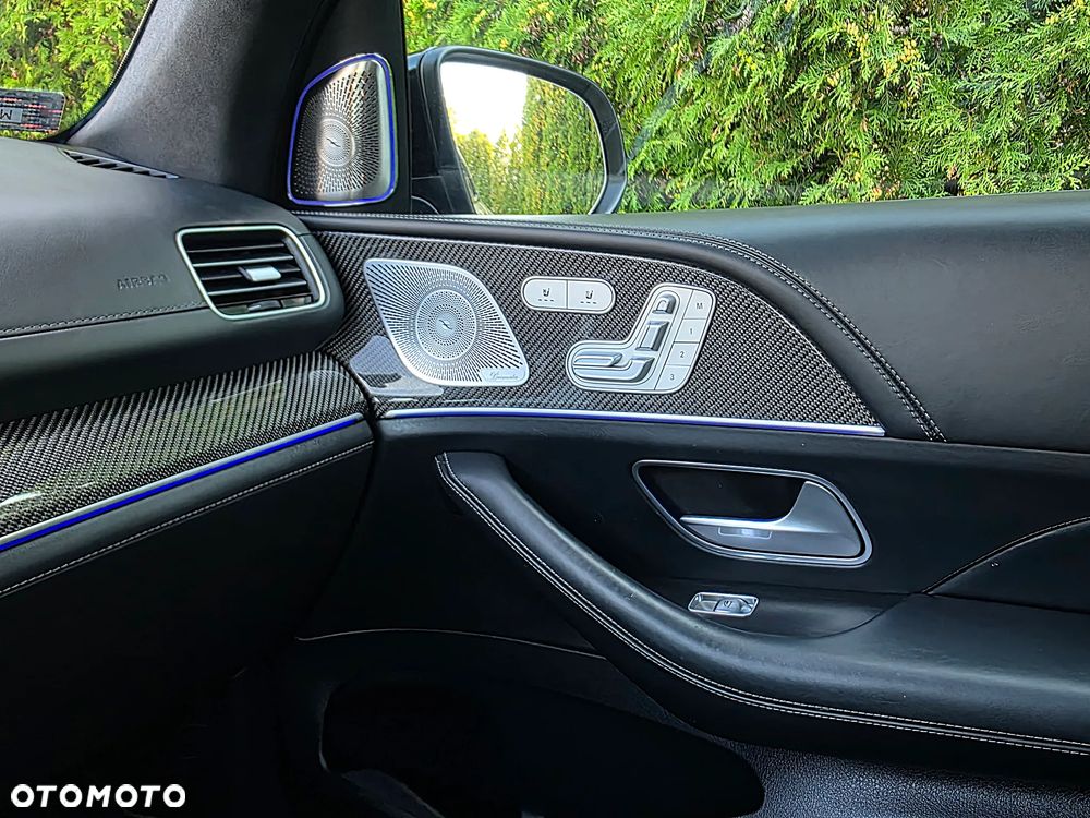 Mercedes-Benz GLS - 23