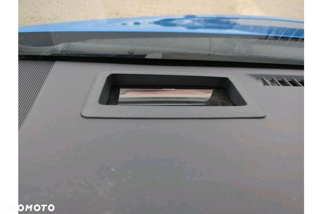 Toyota Prius - 9