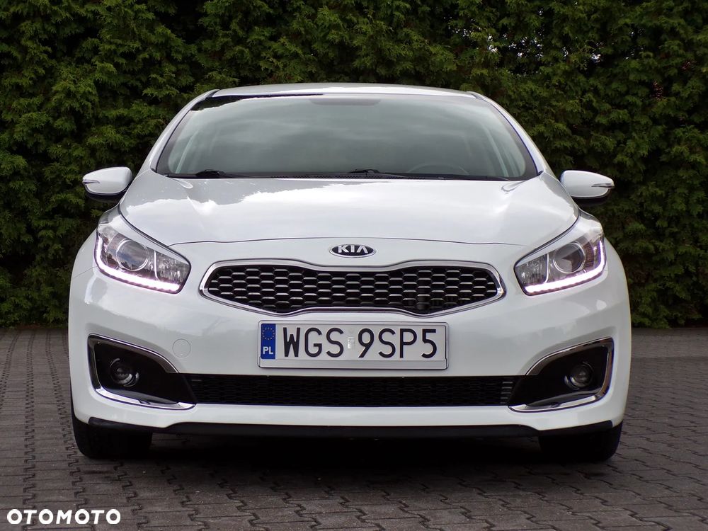 Kia Ceed 1.6 CRDi L - 6