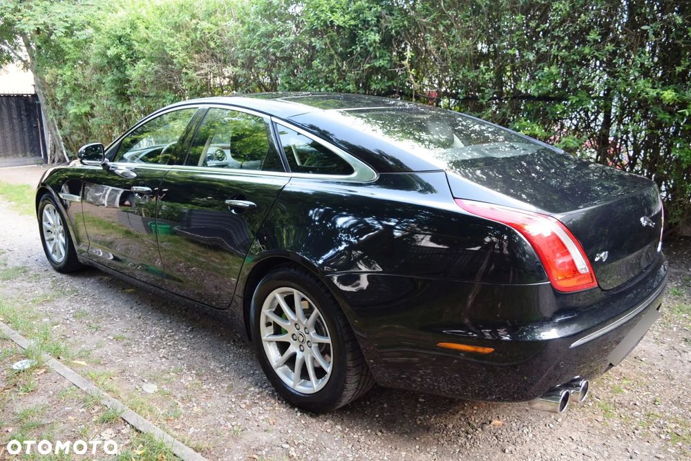 Jaguar XJ 3.0 D V6 Luxury - 1