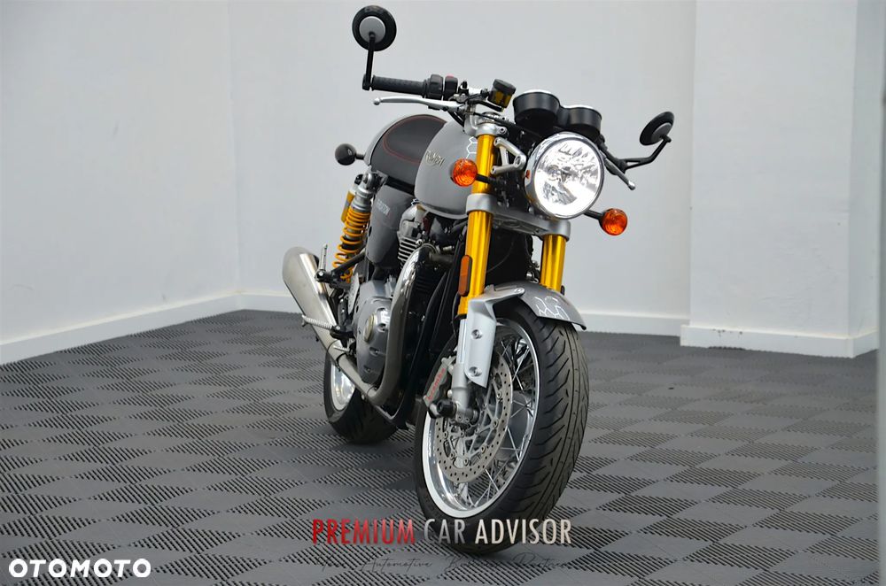 Triumph Thruxton - 3