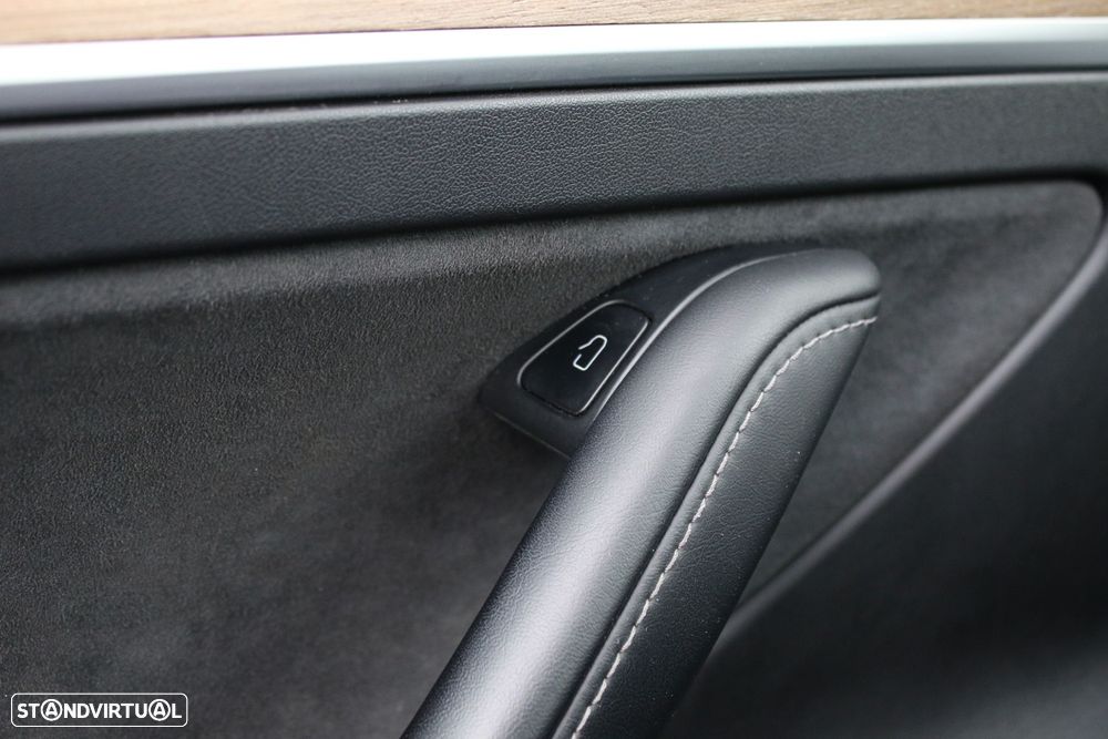 Tesla Model 3 Long Range Tração Integral - 32
