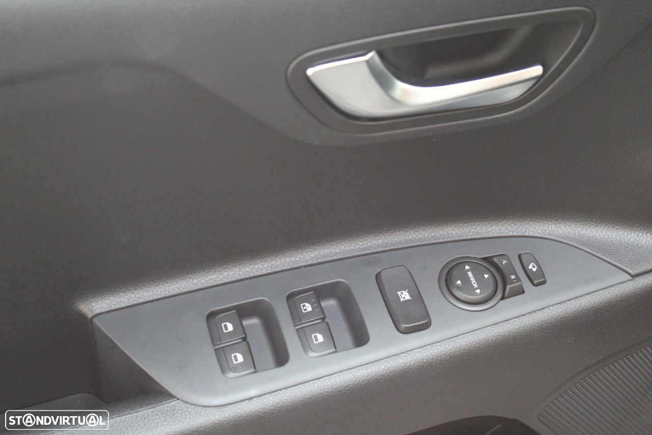 Kia Stonic 1.2 MPi Dynamic - 10