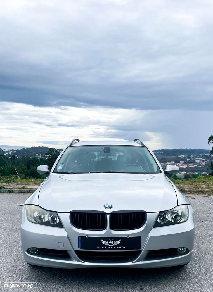 BMW 320 dA Touring - 2
