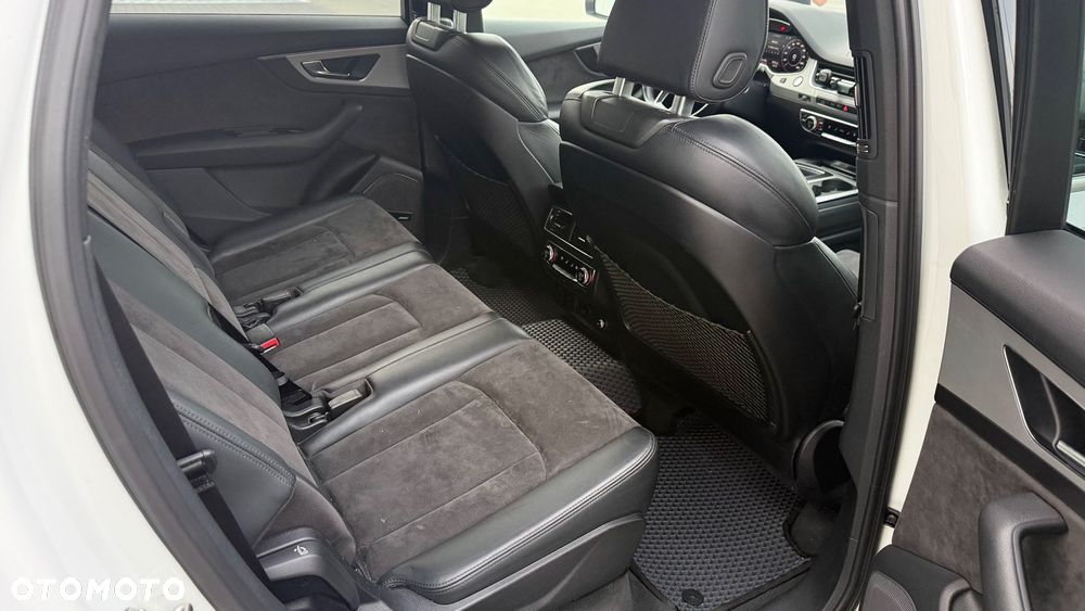 Audi Q7 3.0 TDI ultra Quattro Tiptronic - 16