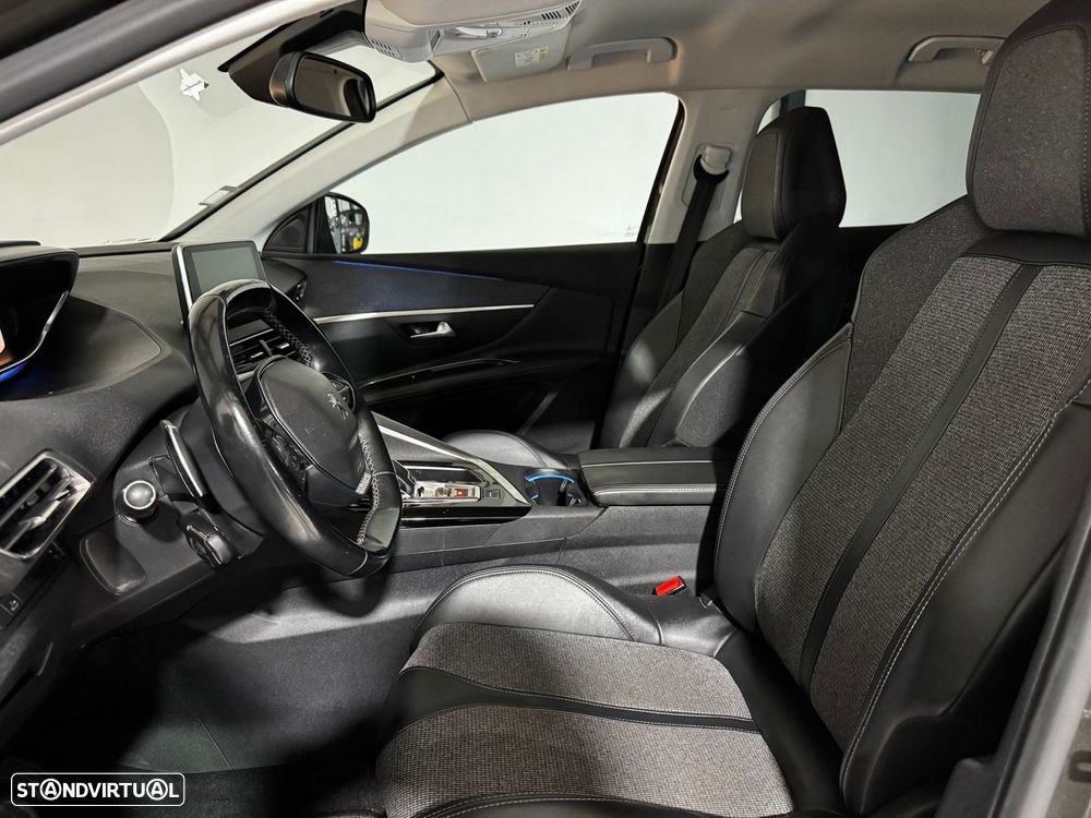 Peugeot 3008 1.5 BlueHDi Allure EAT8 - 18