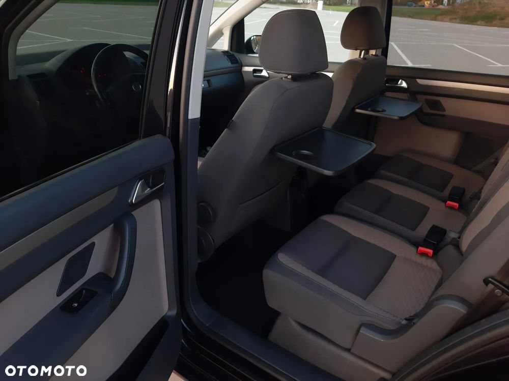 Volkswagen Touran 2.0 TDI DPF Highline - 15