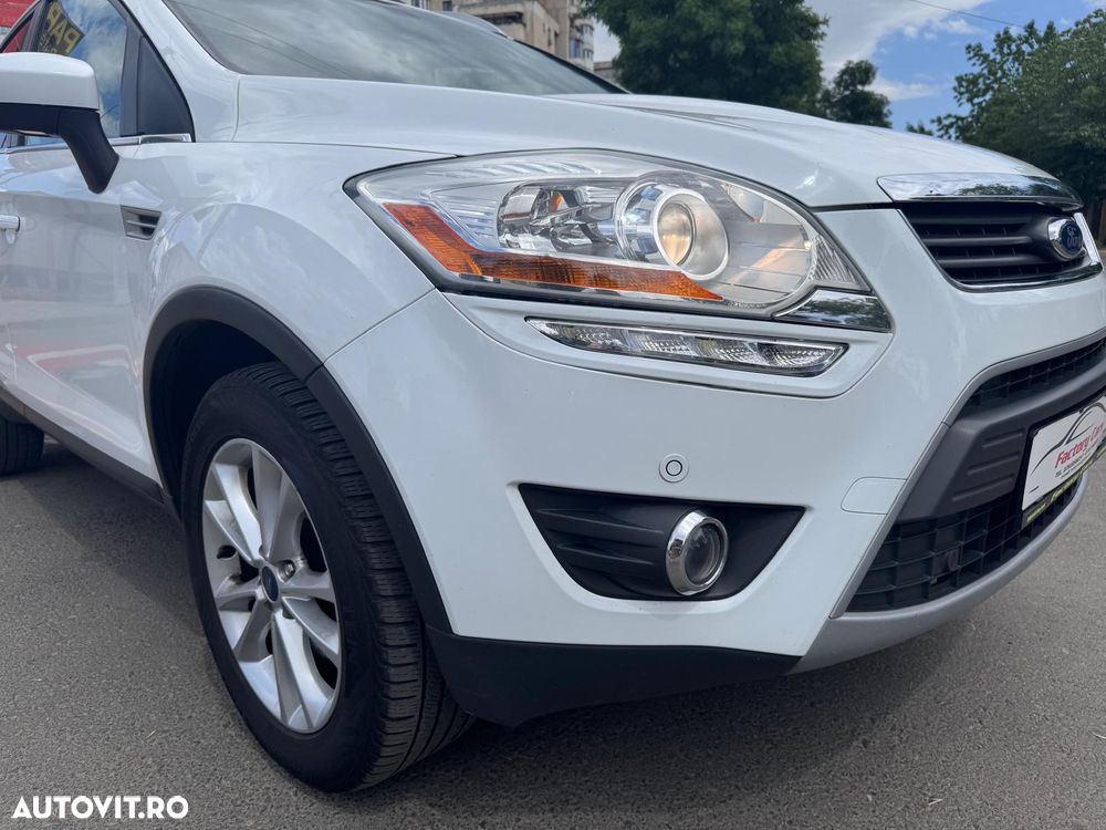 Ford Kuga - 11