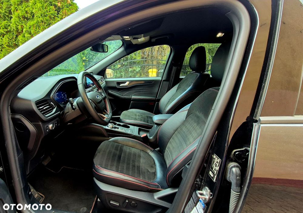 Ford Kuga 2.5 Duratec PHEV ST-LINE X - 16