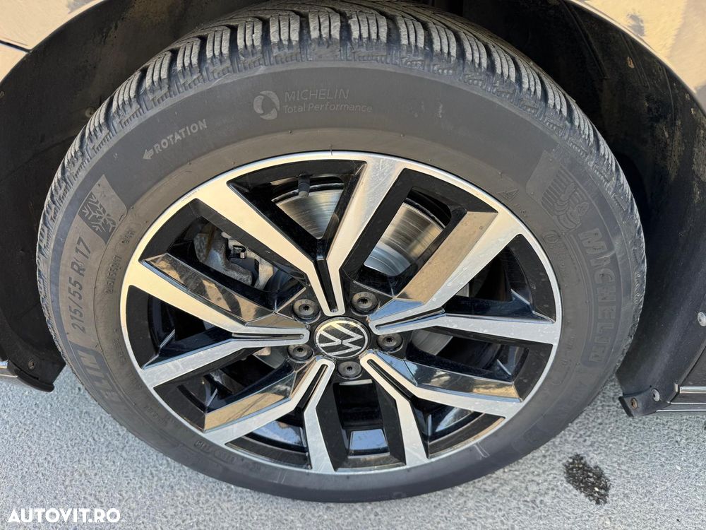Volkswagen Passat 2.0 TDI DSG Comfortline - 24