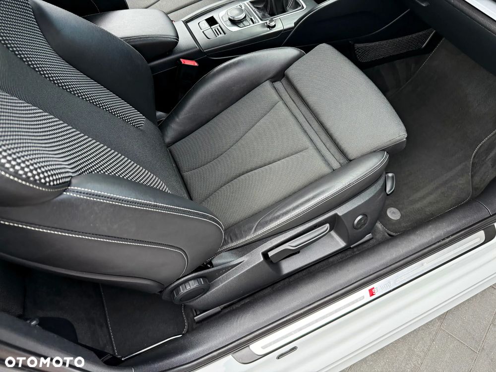 Audi A3 3-drzwiowe 2.0 TDI S line Sportpaket - 29