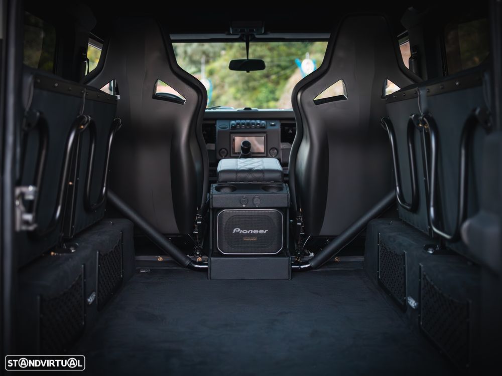 Land Rover Defender 90 2.5 TDi Metal Top - 8