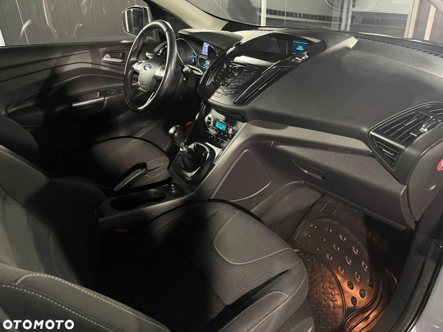 Ford Kuga - 9