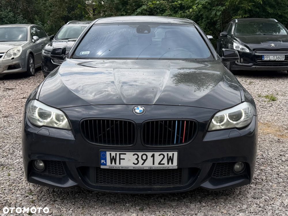 BMW Seria 5 525d xDrive - 2