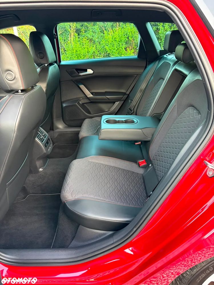 Seat Leon 1.5 eTSI OPF DSG FR - 33