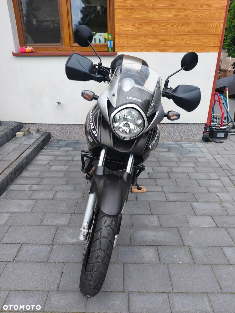 Honda XL - 9
