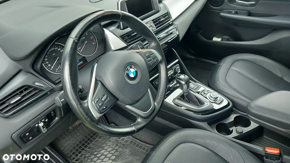 BMW Seria 2 218d Active Tourer - 11