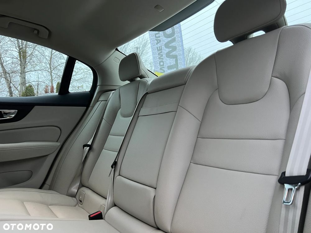 Volvo S60 T5 Inscription - 20