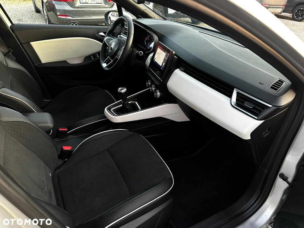 Renault Clio - 8