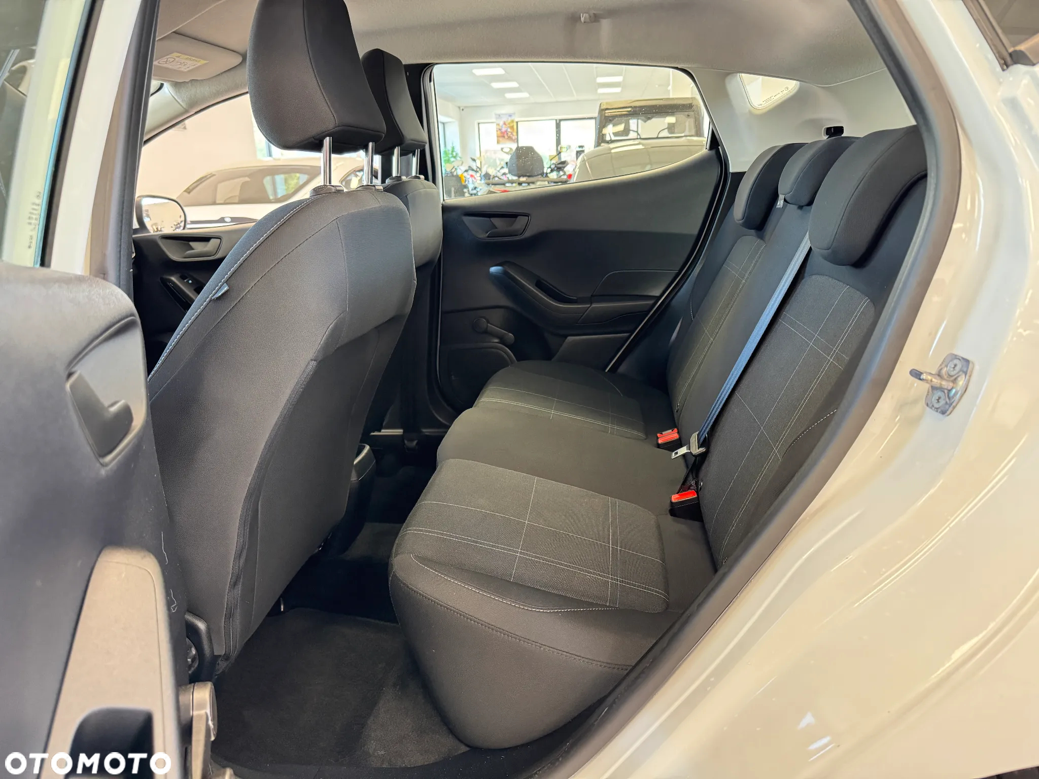 Ford Fiesta 1.1 Titanium - 8