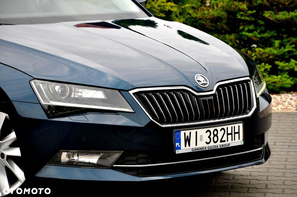 Skoda Superb 2.0 TDI SCR 4x4 Style DSG - 11