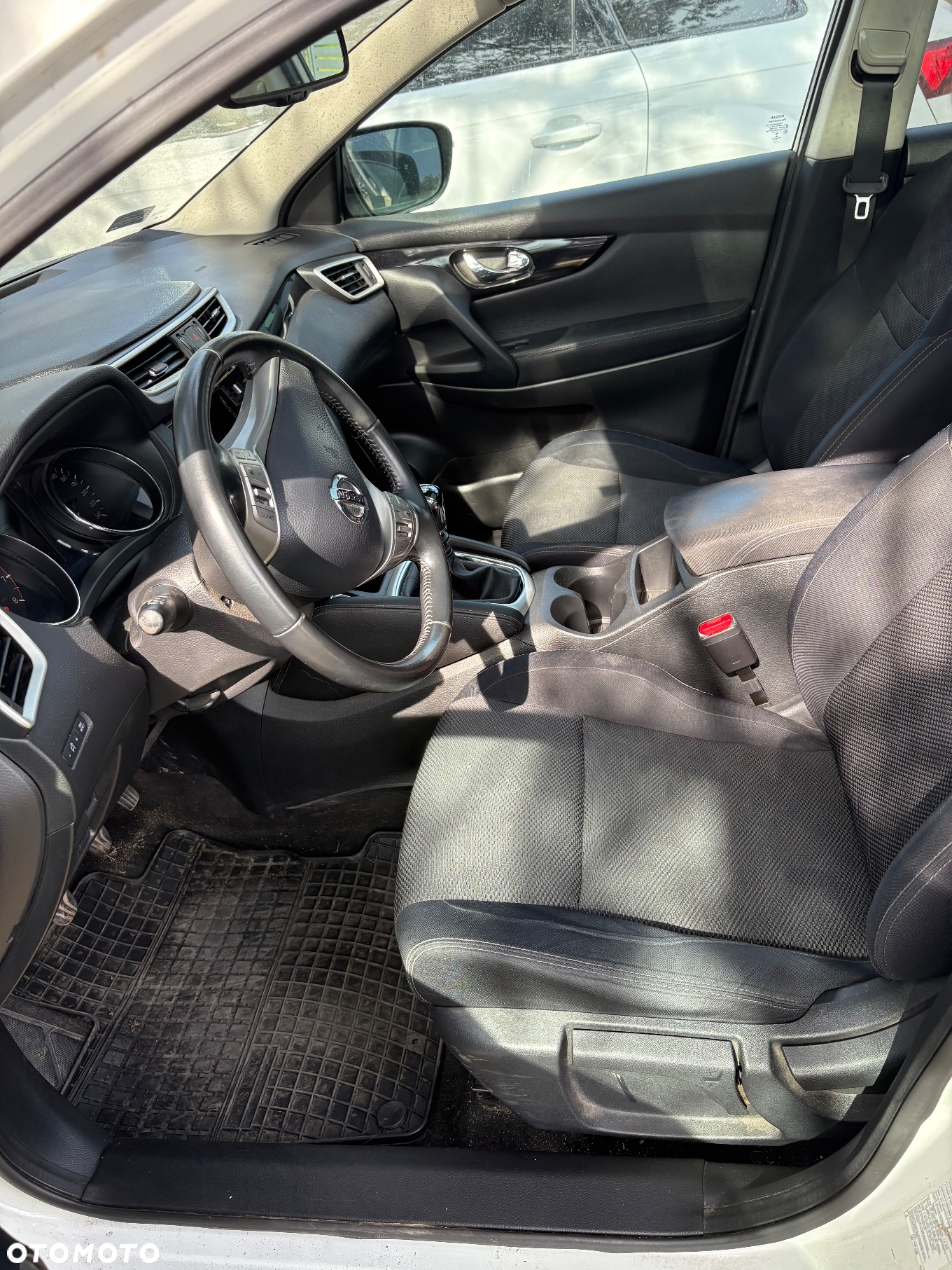 Nissan Qashqai 1.6 DIG-T N-Connecta - 15