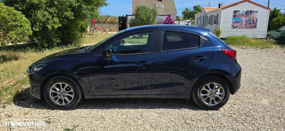 Mazda 2 - 4