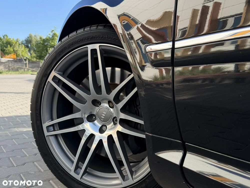 Audi S8 - 21