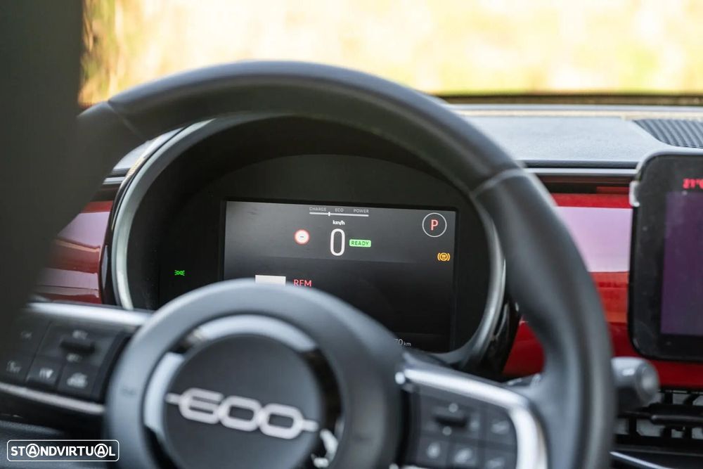 Fiat 600e 54 kWh (RED) - 25