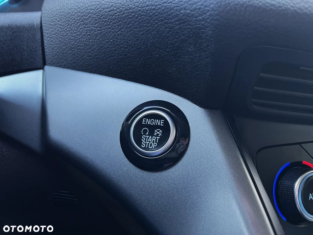 Ford Kuga 1.5 EcoBoost 2x4 Titanium - 33