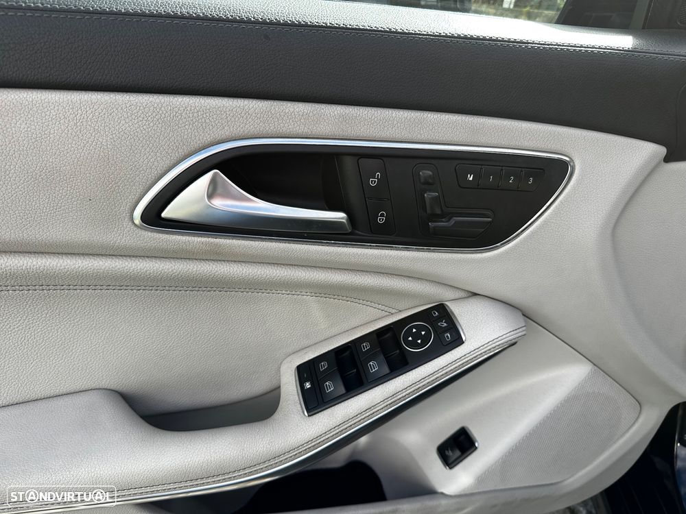 Mercedes-Benz CLA 220 CDI 7G-DCT Urban - 16