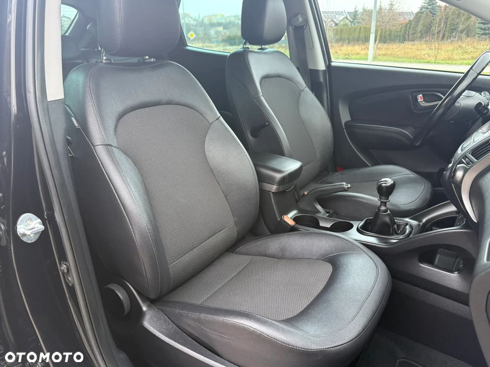 Hyundai ix35 1.6 2WD Fifa World Cup Edition - 36