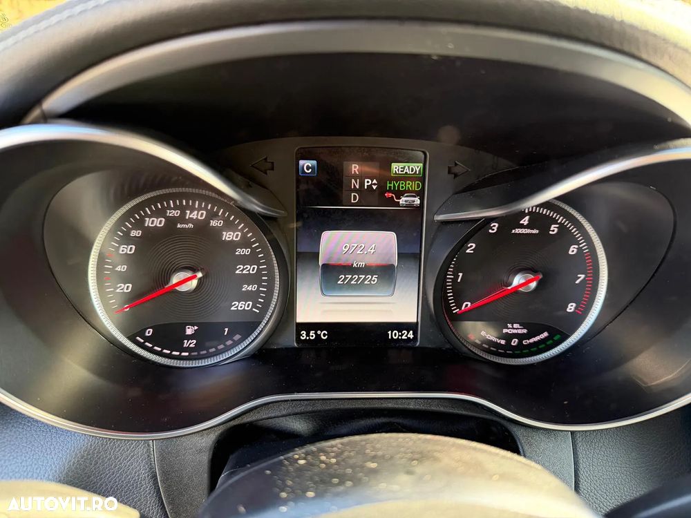 Mercedes-Benz GLC Coupe 300 de 4Matic 9G-TRONIC Edition AMG Line - 9
