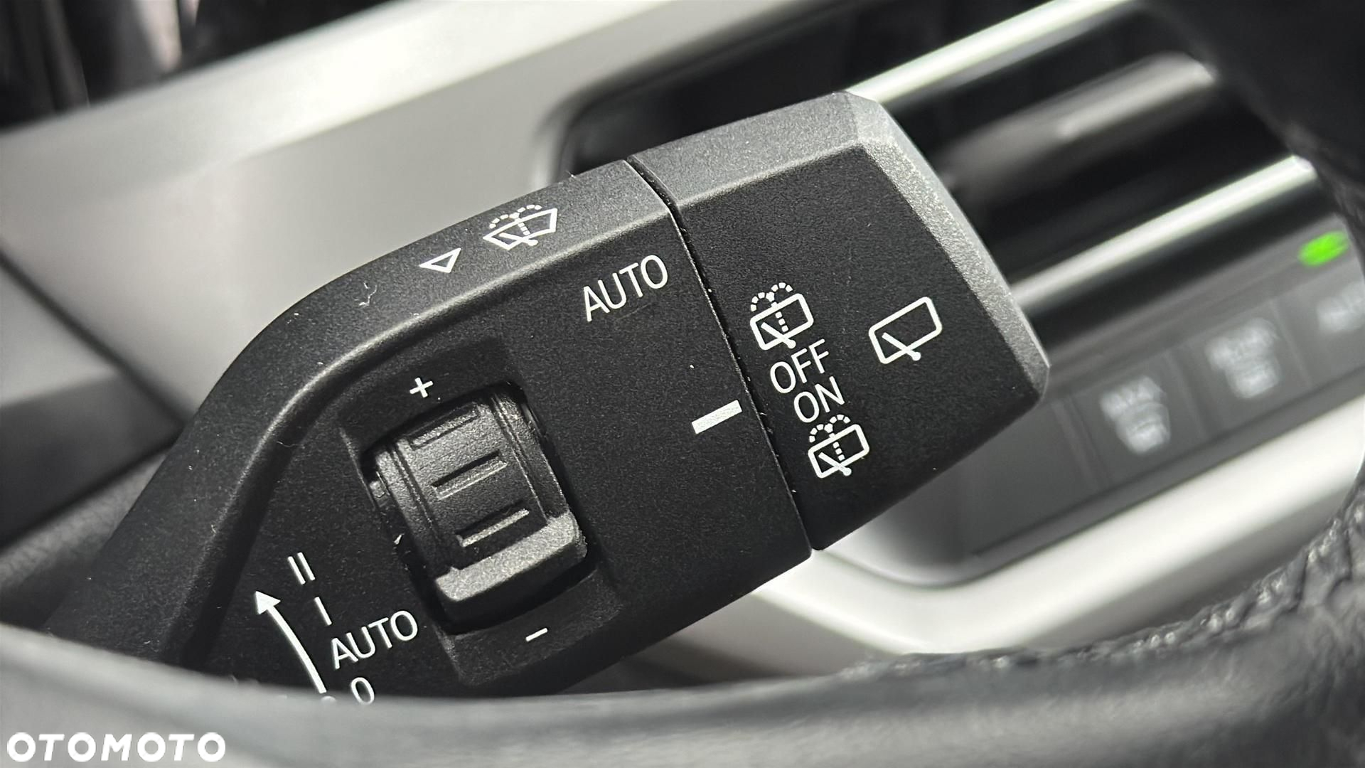 BMW Seria 3 318d - 31
