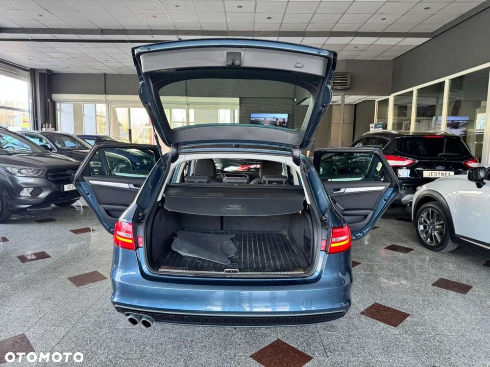 Audi A4 Avant - 15