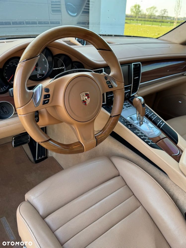 Porsche Panamera GTS - 20