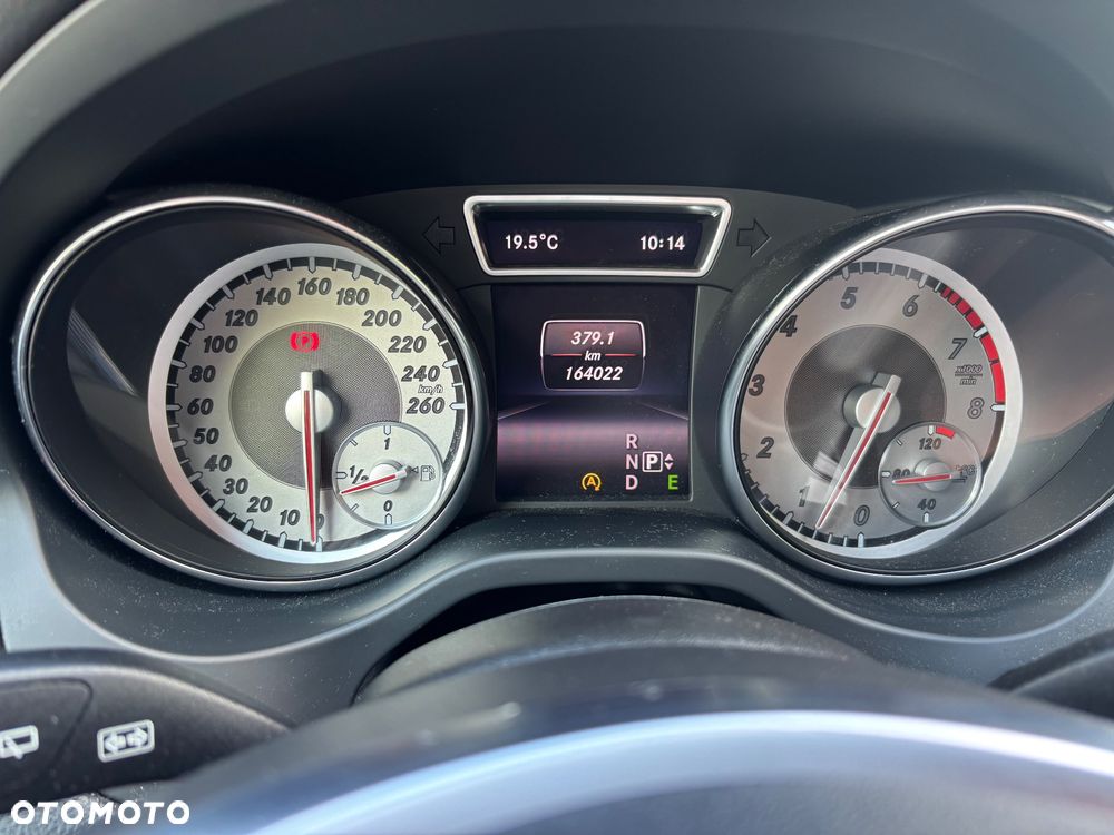 Mercedes-Benz GLA 250 4-Matic - 8