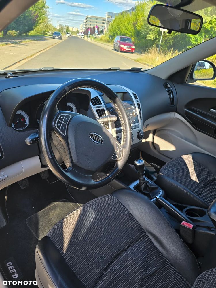 Kia Ceed Cee'd 1.4 Optimum - 12