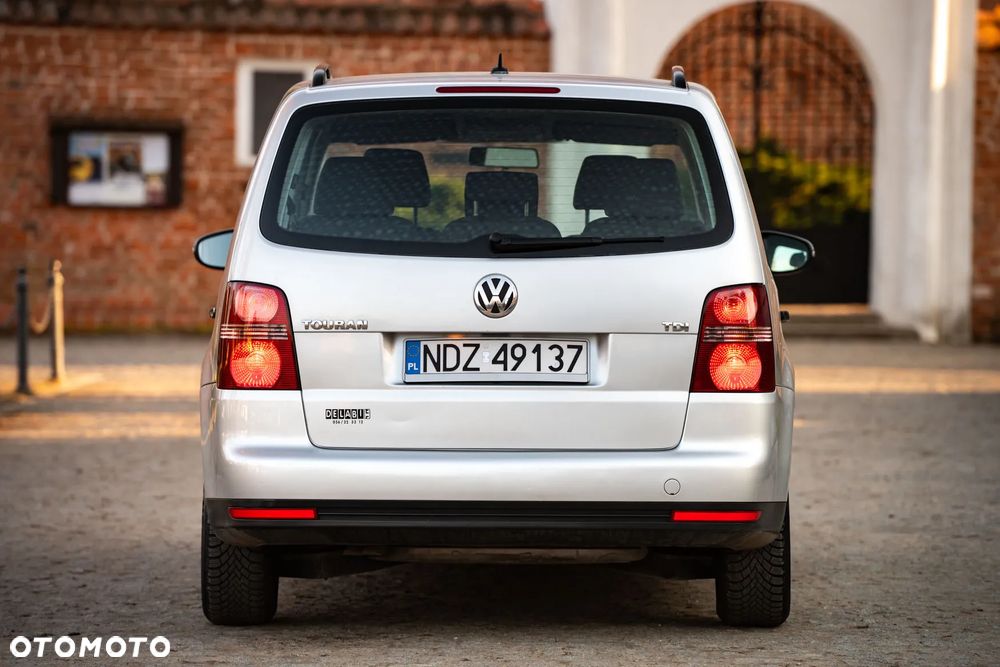 Volkswagen Touran 1.9 TDI DPF Conceptline - 6