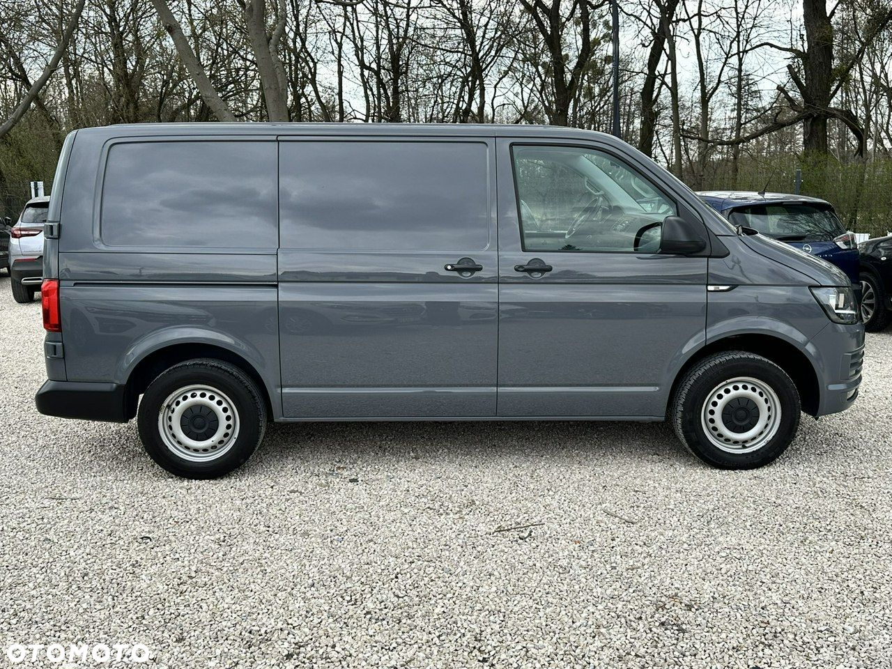 Volkswagen Transporter - 2