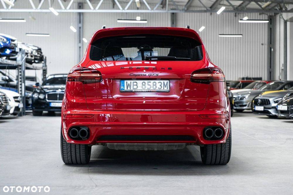 Porsche Cayenne GTS - 10