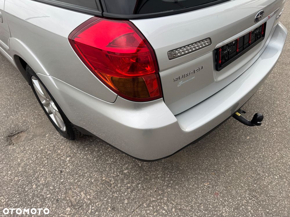 Subaru Outback 3.0 H6 - 12