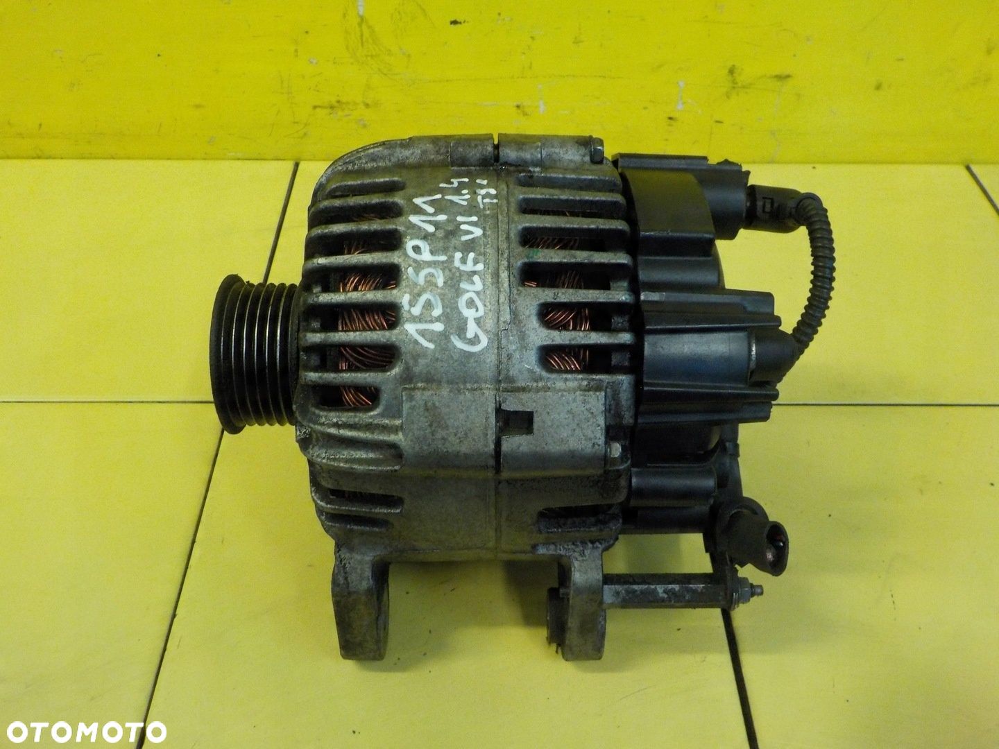 GOLF VI A1 OCTAVIA EOS TOLEDO JETTA 1.4 TSI 10r CAX alternator 03C903023B - 1