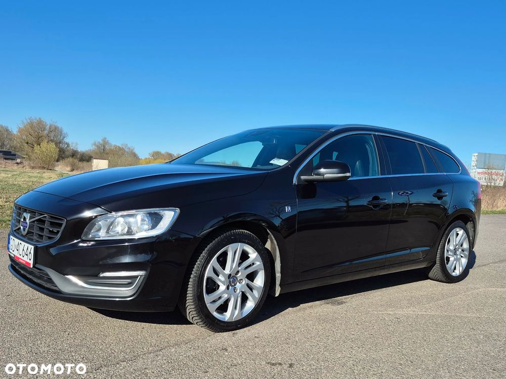 Volvo V60 D2 Geartronic - 1