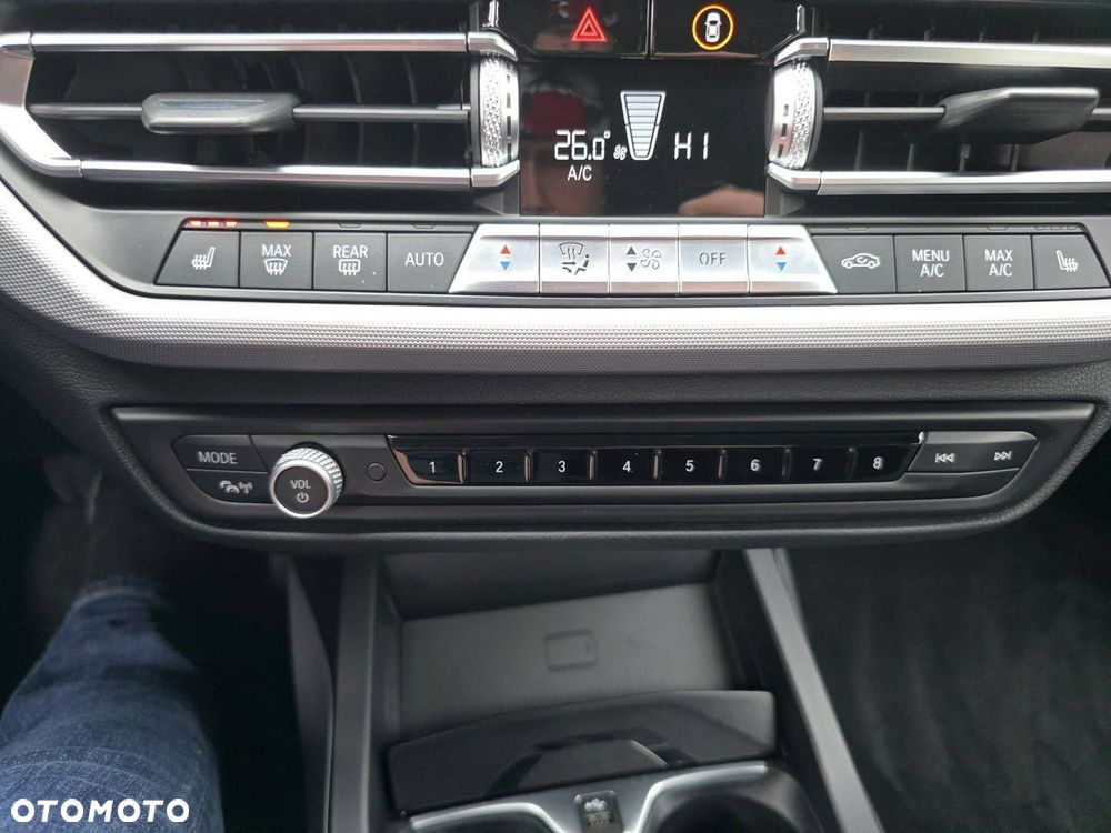 BMW Seria 1 118i M Sport - 27