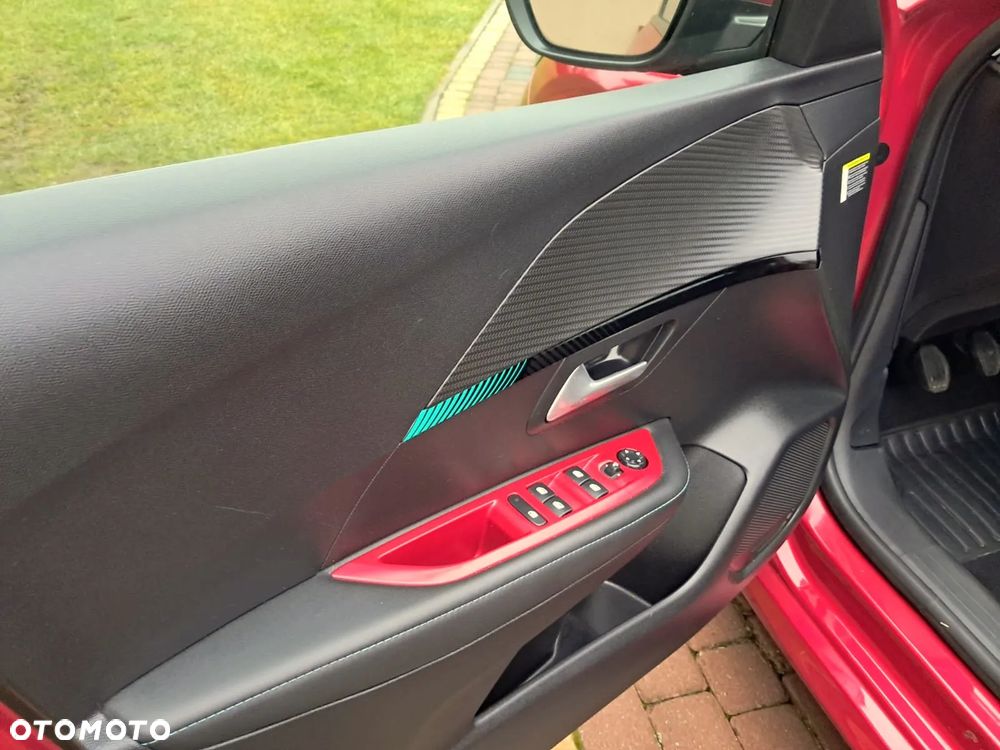 Peugeot 208 PureTech 100 Allure - 12